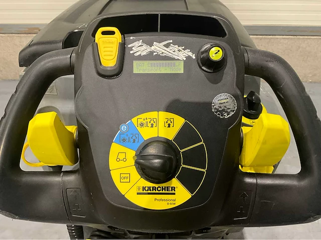 Karcher b 60 w bp accu’s 2022 zelfrijdende schrobmachine - afbeelding 3 van  13