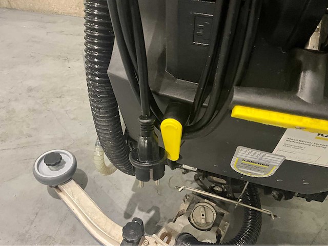 Karcher b 60 w bp accu’s 2023 zelfrijdende schrobmachine - afbeelding 3 van  13