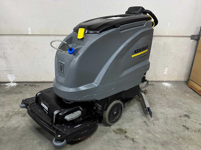 Karcher b 60 w bp accu’s 2023 zelfrijdende schrobmachine - afbeelding 1 van  9
