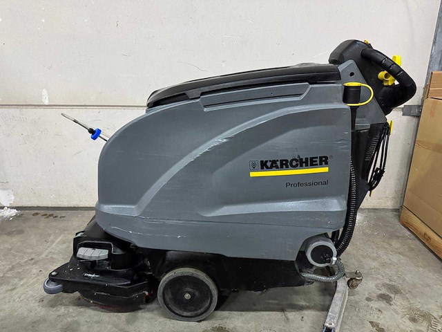 Karcher b 60 w bp accu’s 2023 zelfrijdende schrobmachine - afbeelding 2 van  9
