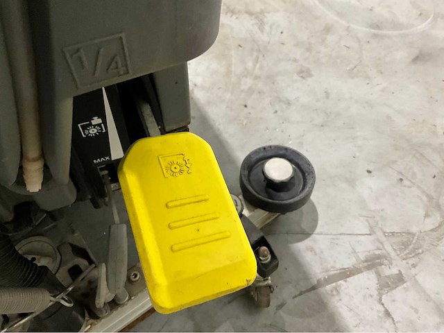 Karcher b 60 w bp accu’s 2024 zelfrijdende schrobmachine - afbeelding 2 van  12