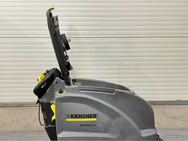 Karcher b 60 w bp accu’s 2024 zelfrijdende schrobmachine - afbeelding 12 van  12