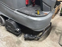 Kärcher b140r zelfrijdende veegmachine - afbeelding 4 van  9