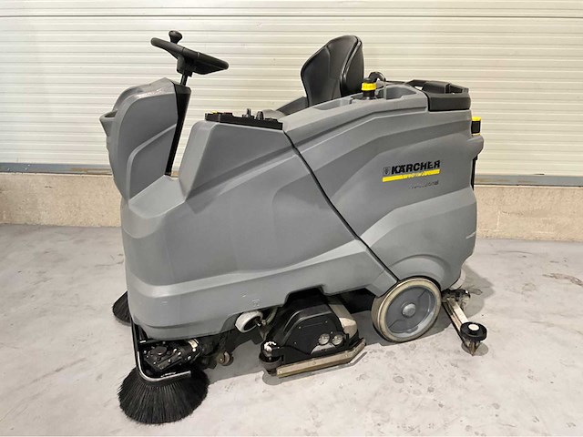 Karcher b150 r bp opzit schrob veeg/zuigmachine dubele borstels accu’s 2024 - afbeelding 10 van  17