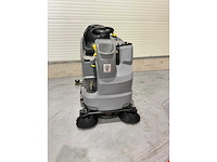 Karcher b150 r bp opzit schrob veeg/zuigmachine dubele borstels - afbeelding 2 van  17