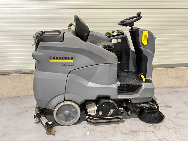 Karcher b150 r bp opzit schrob veeg/zuigmachine dubele borstels - afbeelding 14 van  17