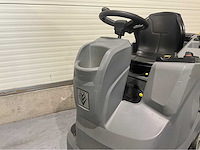 Karcher b150 r bp opzit schrob veeg/zuigmachine dubele borstels - afbeelding 12 van  14