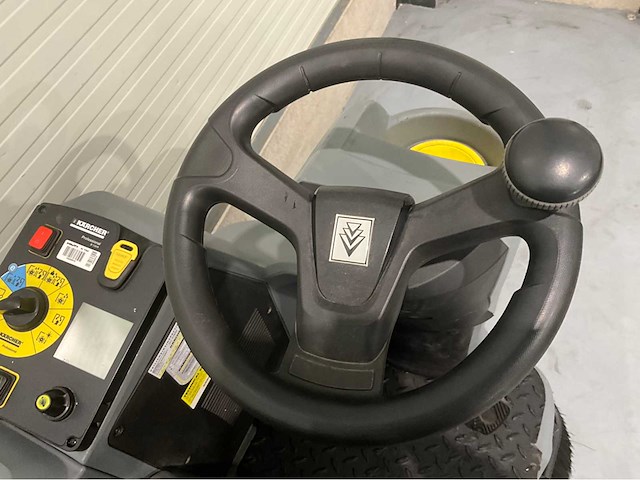 Karcher b150 r bp opzit schrob veeg/zuigmachine dubele borstels - afbeelding 2 van  15
