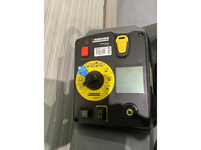 Karcher b150 r bp opzit schrob veeg/zuigmachine dubele borstels - afbeelding 3 van  15