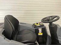 Karcher b150 r bp opzit schrob veeg/zuigmachine dubele borstels - afbeelding 14 van  15