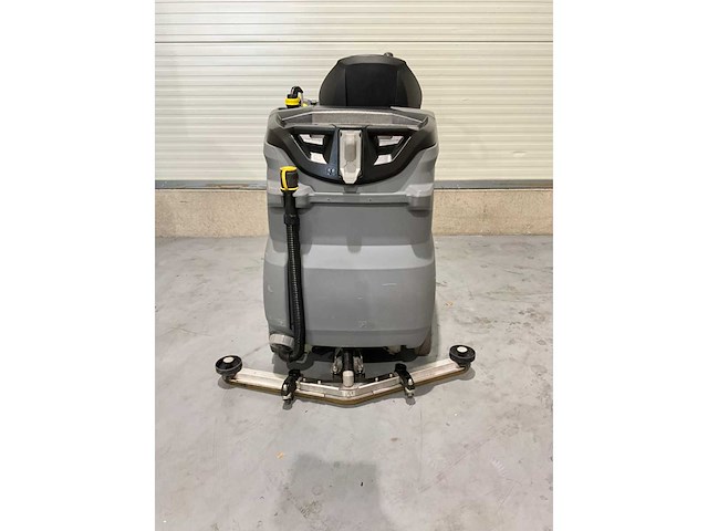 Karcher b150 r bp opzit schrob veeg/zuigmachine dubele borstels - afbeelding 13 van  17