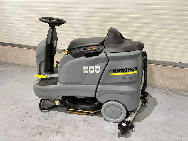 Kärcher b90 r bp pack zelfrijdende opzit schrob-zuigmachine - afbeelding 3 van  12