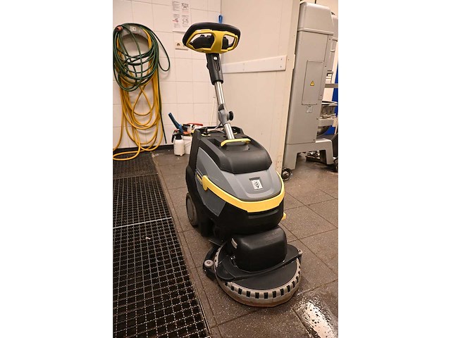 Kärcher bd 38/12 c eu schrob-zuigmachine - afbeelding 4 van  8