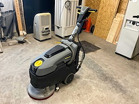 Kärcher bd 40/12c schrobmachine - afbeelding 1 van  7