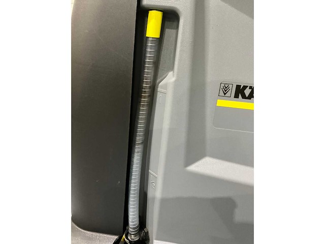 Karcher bd 50/40 rs bp pack zelfrijdende schrob-zuigmachine - afbeelding 3 van  12