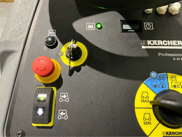 Karcher bd 50/40 rs bp pack zelfrijdende schrob-zuigmachine - afbeelding 9 van  12