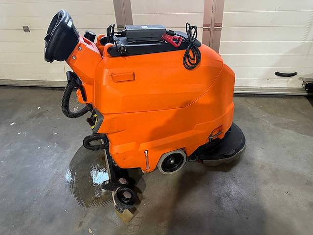 Kärcher bd 50/50 bp classic achterloopschrobzuigmachine - afbeelding 1 van  5