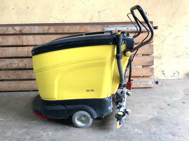 Kärcher bd 55/40 w - zelfrijdende schrobmachine - werkbreedte 80 cm - afbeelding 2 van  6
