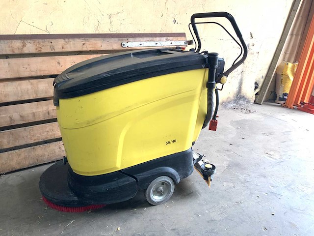 Kärcher bd 55/40 w - zelfrijdende schrobmachine - werkbreedte 80 cm - afbeelding 1 van  6