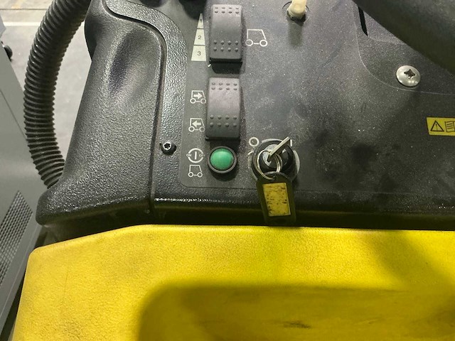 Kärcher bd 60/95rs schrobmachine - afbeelding 4 van  12