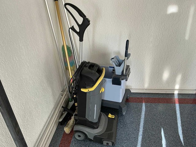 Karcher br 30/4 c vloerreiniger - afbeelding 3 van  3