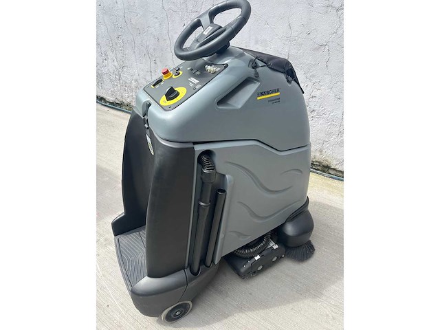 Kärcher cv60/2 rs zelfrijdende veegmachine - afbeelding 2 van  7