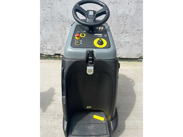 Kärcher cv60/2 rs zelfrijdende veegmachine - afbeelding 3 van  7