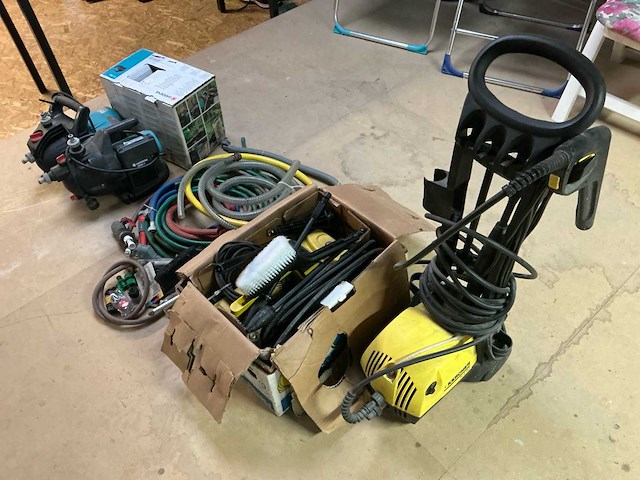 Kärcher en gardena hogedrukreiniger - afbeelding 1 van  8