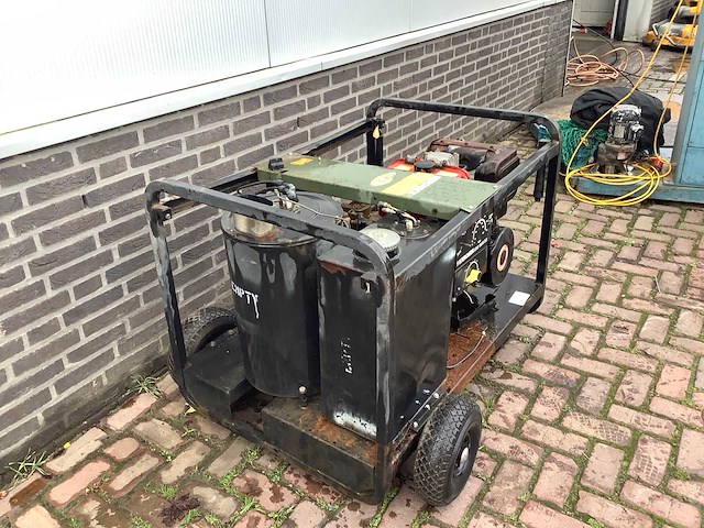 Karcher hds1200de hogedrukreiniger - afbeelding 5 van  7
