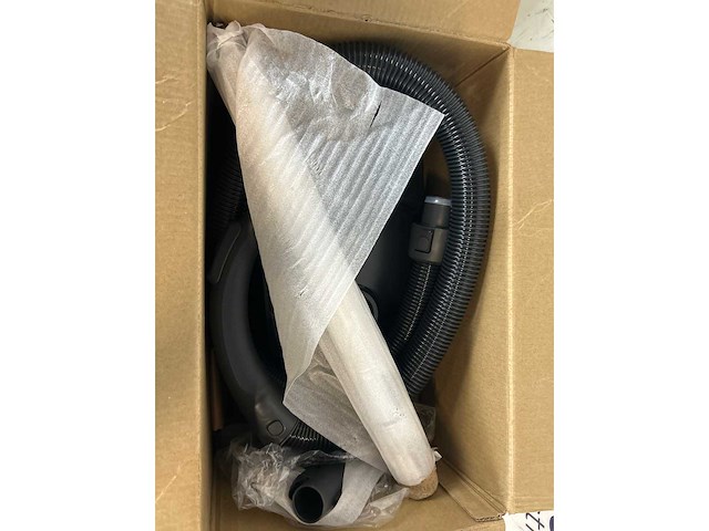 Kärcher hogedrukreiniger & aeg stofzuiger - afbeelding 1 van  4