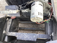 Kärcher km 100/100 r zelfrijdende veegmachine - afbeelding 2 van  13