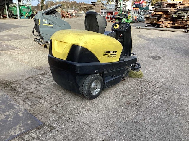 Kärcher km 100/100 r zelfrijdende veegmachine - afbeelding 7 van  13