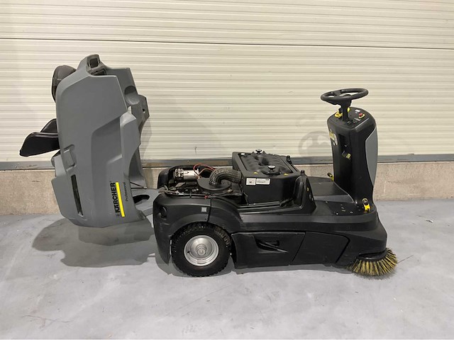Karcher km 90/60 r bp opzit veeg/zuigmachine accu’s 2025 - afbeelding 20 van  20