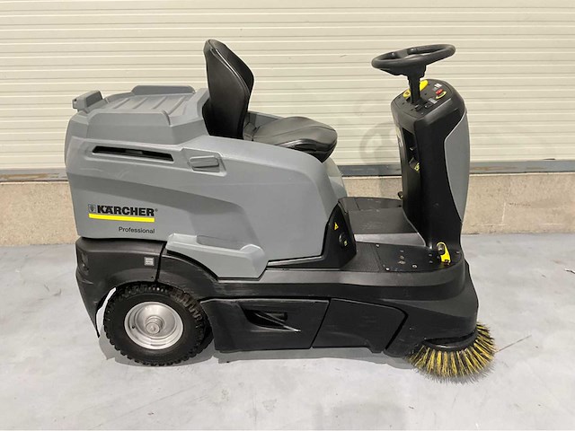 Karcher km 90/60 r bp opzit veeg/zuigmachine accu’s 2025 - afbeelding 11 van  16