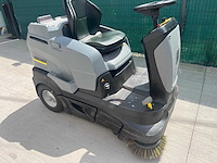 Kärcher km 90/60r zelfrijdende veegmachine - afbeelding 4 van  6