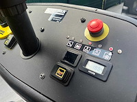Kärcher km 90/60r zelfrijdende veegmachine - afbeelding 6 van  6