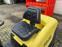 Kärcher km100/100r zelfrijdende veegmachine - afbeelding 10 van  11