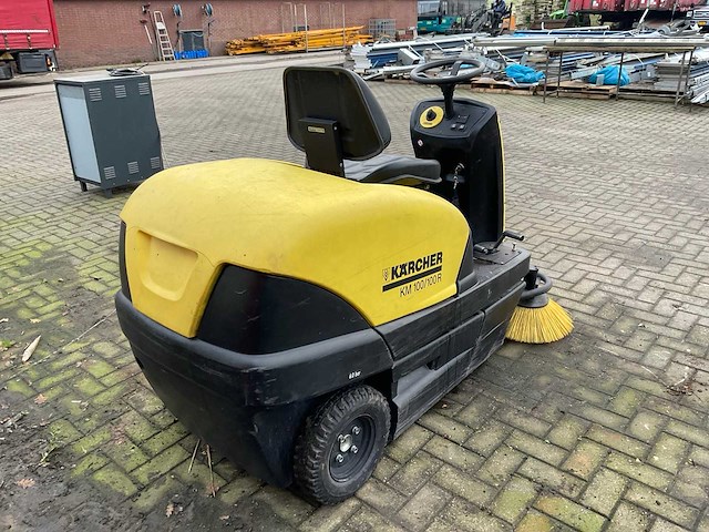 Kärcher km100/100r zelfrijdende veegmachine - afbeelding 5 van  11