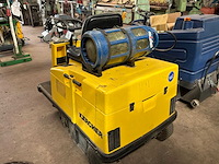 Kärcher kmr1200 zelfrijdende veegmachine - afbeelding 3 van  8
