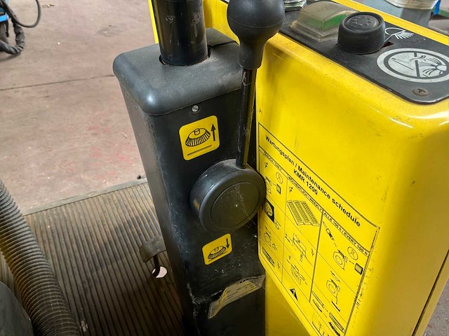 Kärcher kmr1200 zelfrijdende veegmachine - afbeelding 8 van  8