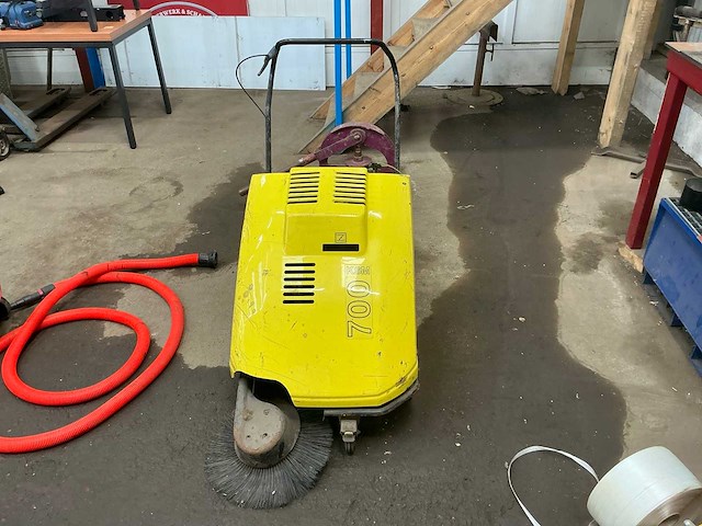 Kärcher ksm 700 b veegmachine - afbeelding 2 van  6
