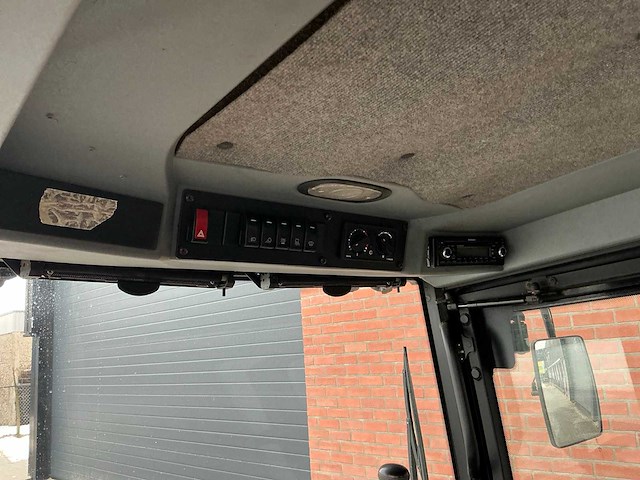 Karcher mc 130 sweeper, self driven - afbeelding 15 van  36