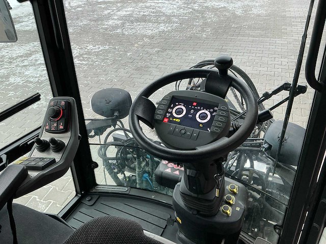 Karcher mc 130 sweeper, self driven - afbeelding 18 van  36