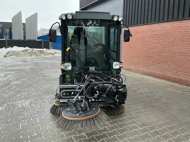 Karcher mc 130 sweeper, self driven - afbeelding 31 van  36