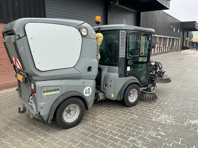 Karcher mc 130 sweeper, self driven - afbeelding 34 van  36