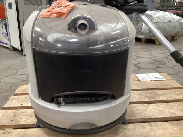 Kärcher mediclean 2000se industriële stofzuiger - afbeelding 2 van  6