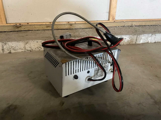 Kärcher micomp acculader - afbeelding 3 van  4
