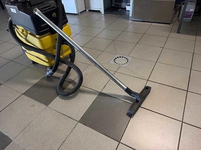 Kärcher nt551 ecq industriële stofzuiger - afbeelding 2 van  4