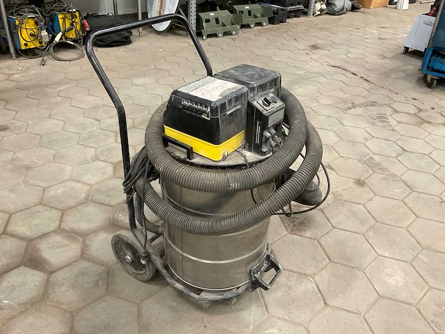 Kärcher nt802l industriële stofzuiger - afbeelding 1 van  7
