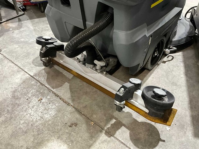 Kärcher professional bd 50/50c schrob / zuigmachine - afbeelding 3 van  9